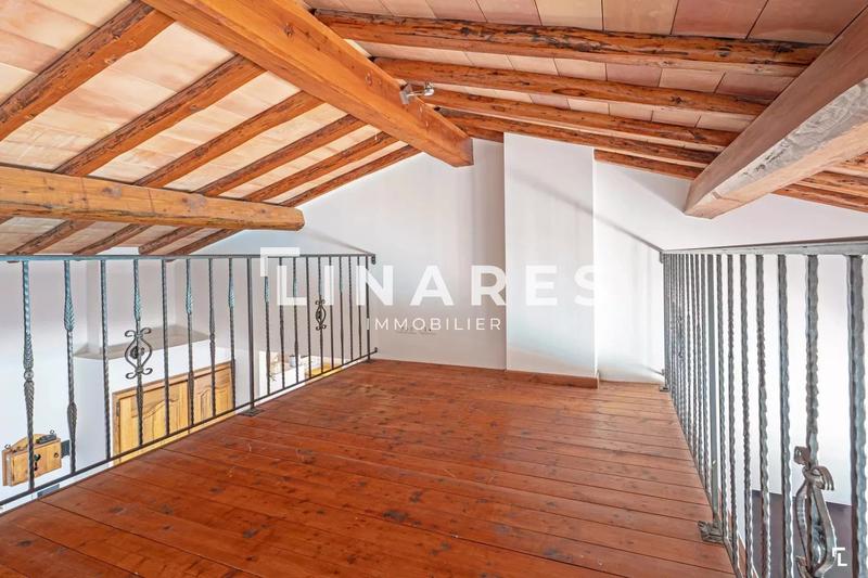Maison - 225 m² - 6 pièces