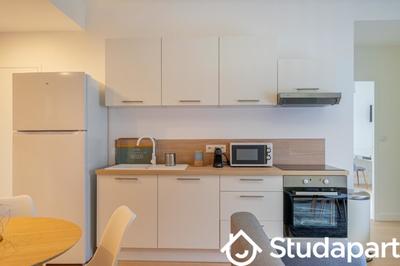 Chambre - 13 m² - 1 pièce