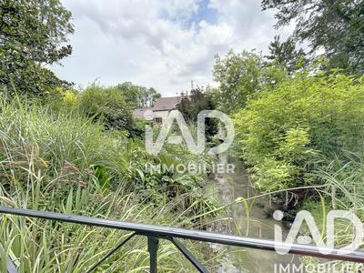 Maison - 360 m² - 12 pièces