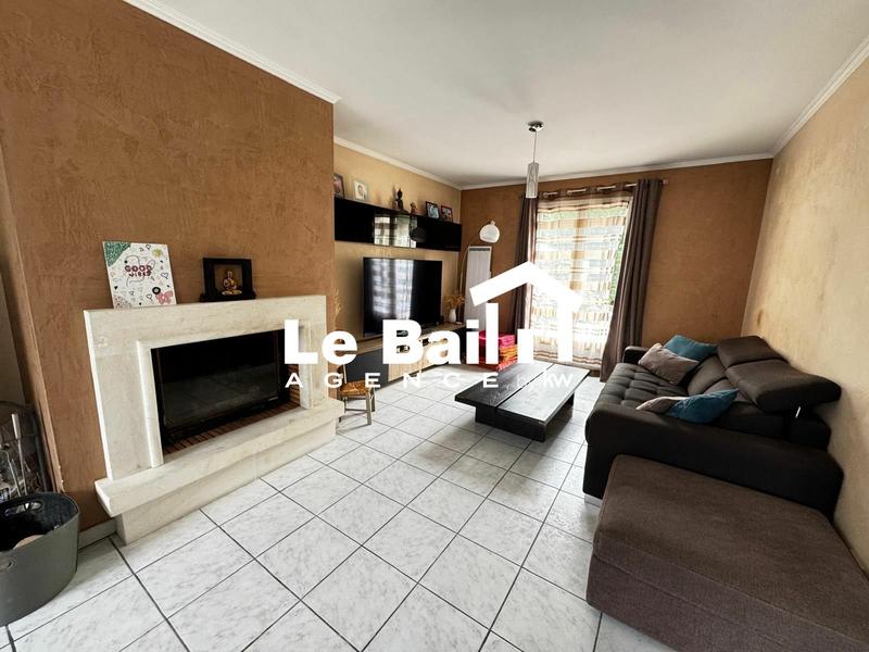 Maison - 121 m² - 6 pièces