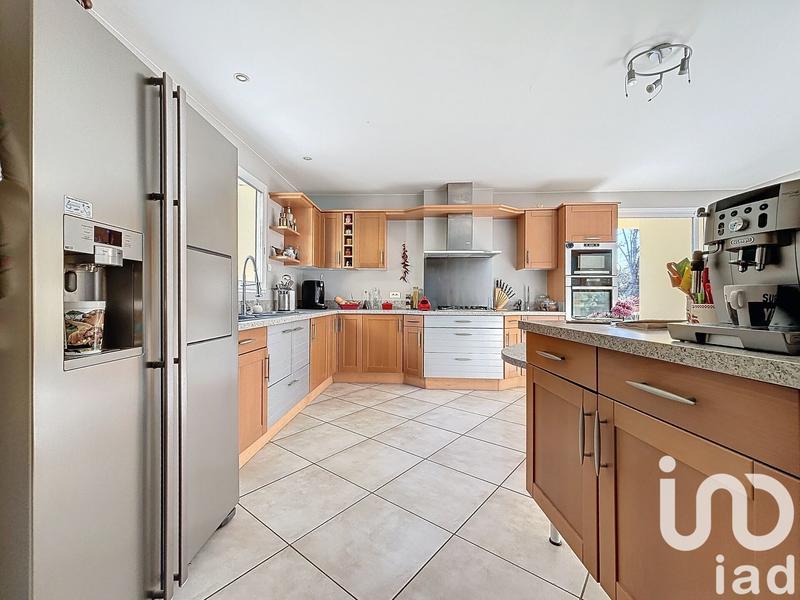 Maison de maîtres - 243 m² - 9 pièces