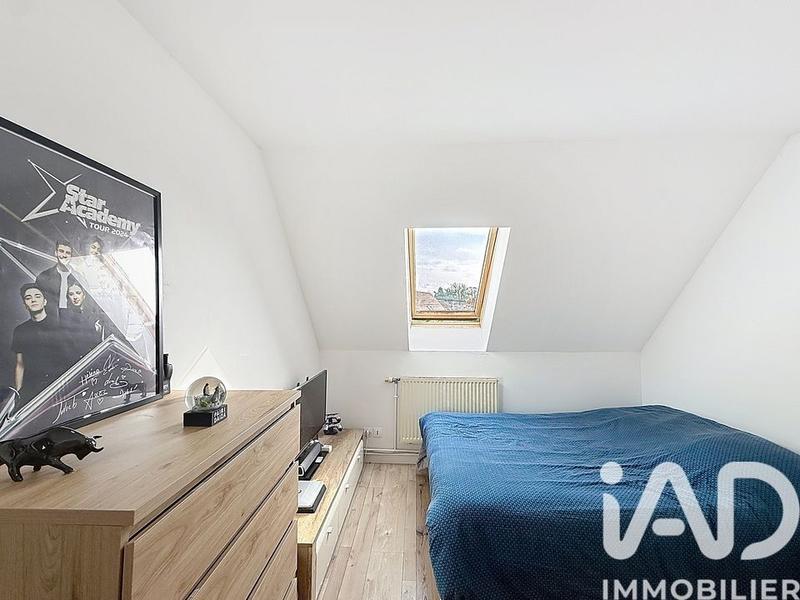 Maison - 99 m² - 6 pièces