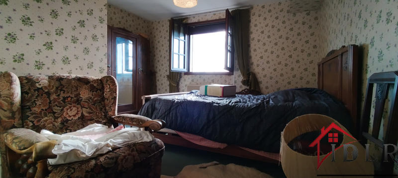 Maison - 148 m² - 9 pièces