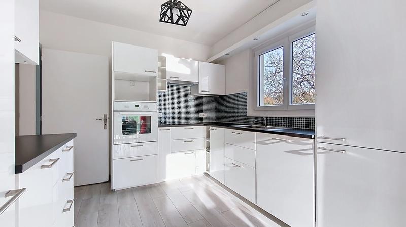 Maison traditionnelle - 209 m² - 8 pièces