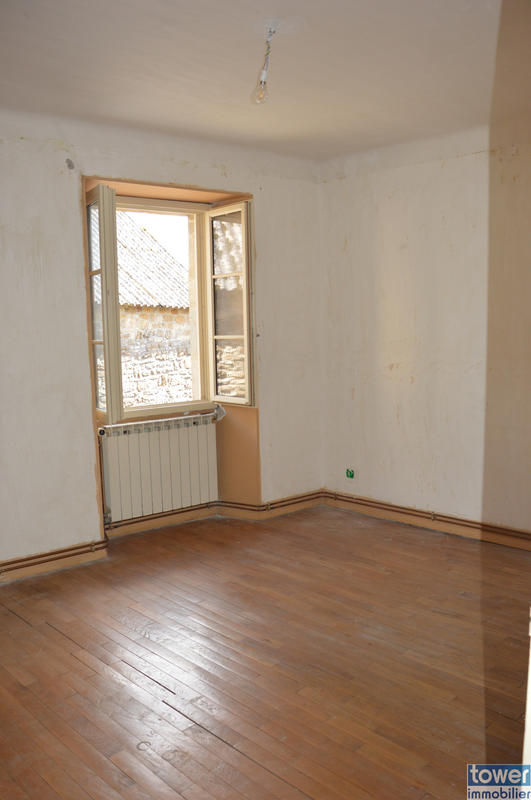 Maison de village - 140 m² - 6 pièces