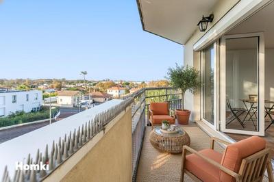 Appartement - 82 m² - 4 pièces