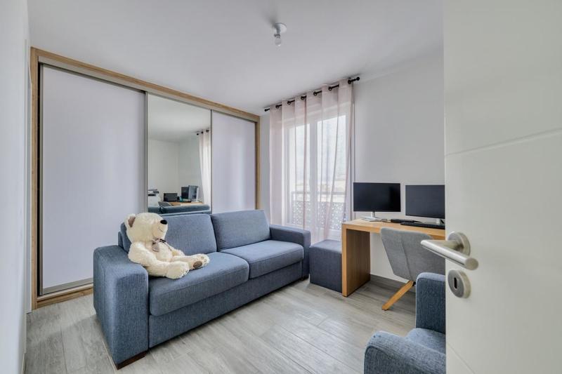 Appartement - 86 m² - 4 pièces