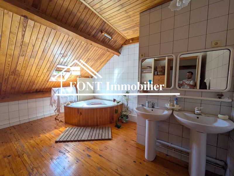 Maison - 121 m² - 6 pièces