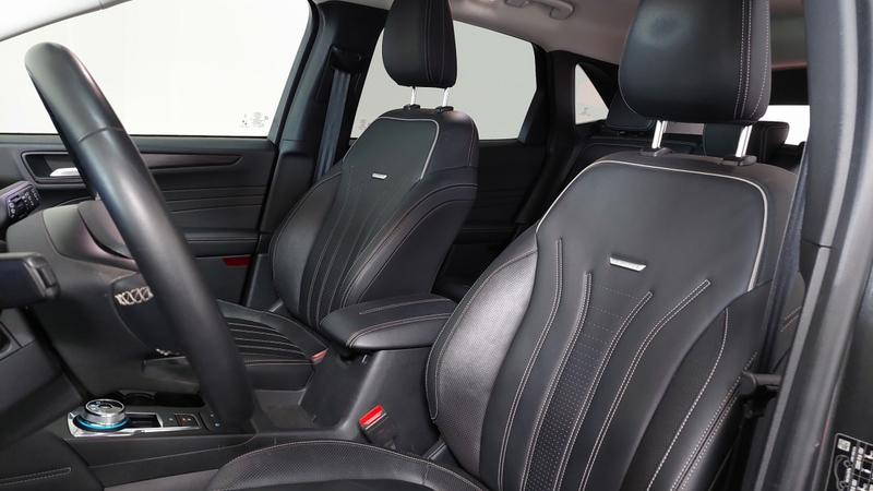 Ford Kuga 2.5 Duratec 190 ch Fhev Flexifuel E85 eCVT Vignale