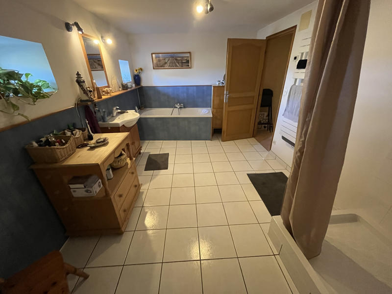 Maison - 198 m² - 7 pièces