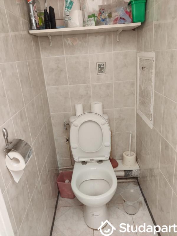 Chambre - 9 m² - 1 pièce