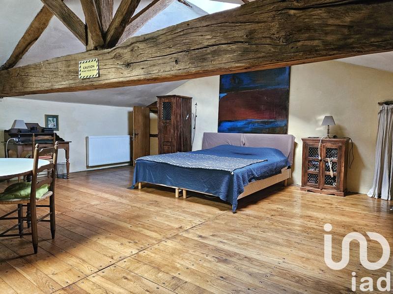 Maison - 365 m² - 7 pièces