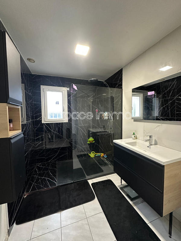 Maison - 112 m² - 5 pièces