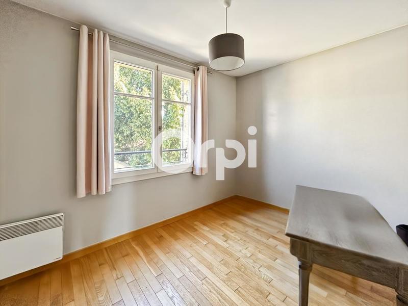 Maison - 123 m² - 5 pièces