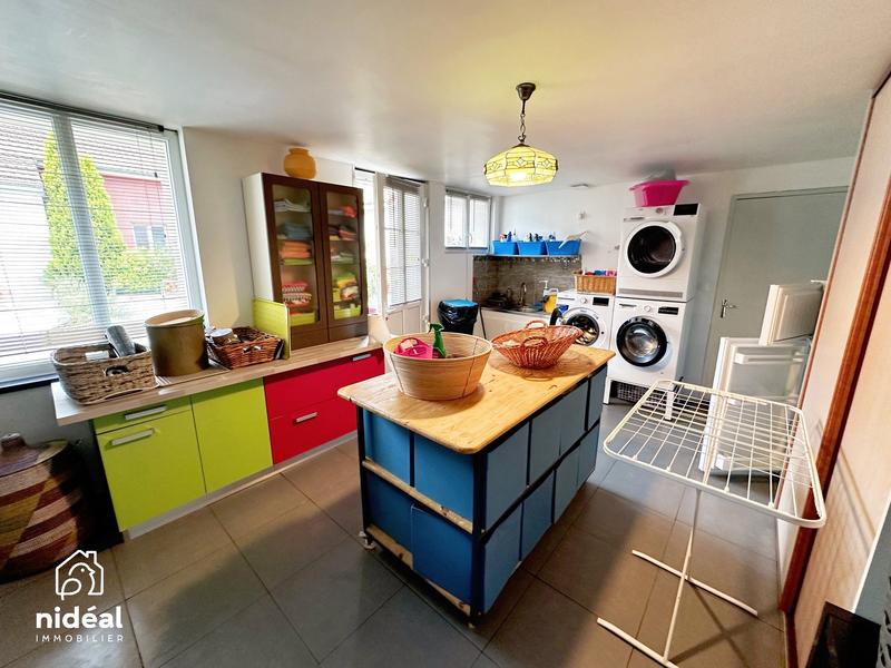 Maison - 280 m² - 7 pièces