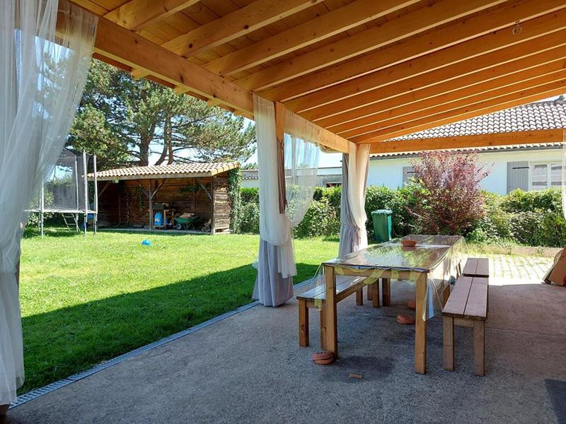 Maison - 219 m² - 11 pièces