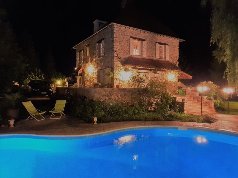 Villa - 275 m² - 9 pièces