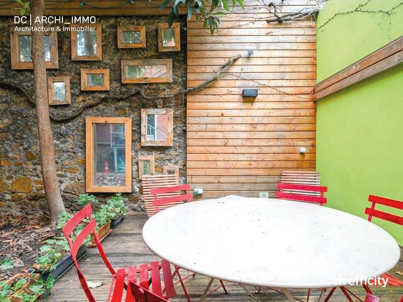 Maison - 296 m² - 9 pièces