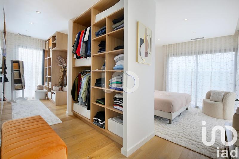 Maison de maîtres - 225 m² - 6 pièces