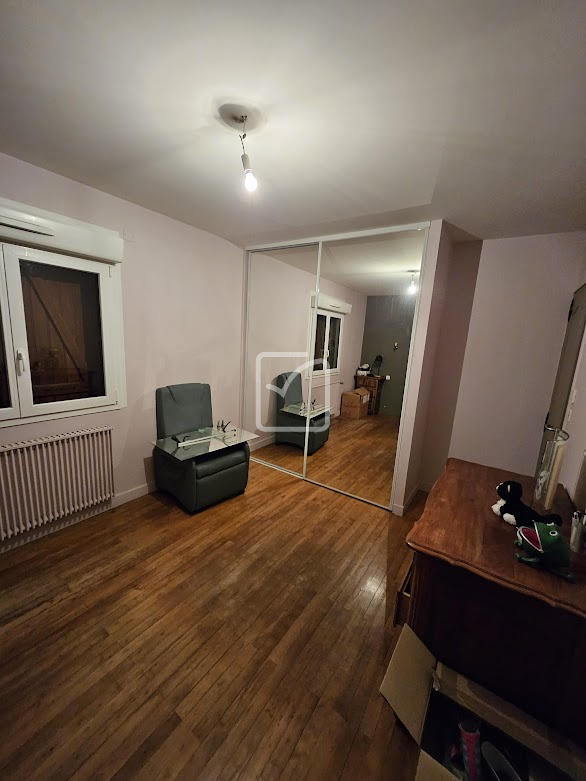 Maison - 168 m² - 7 pièces