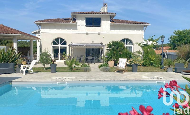 Maison - 200 m² - 5 pièces