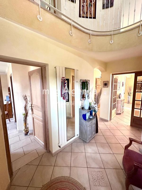 Maison - 192 m² - 7 pièces