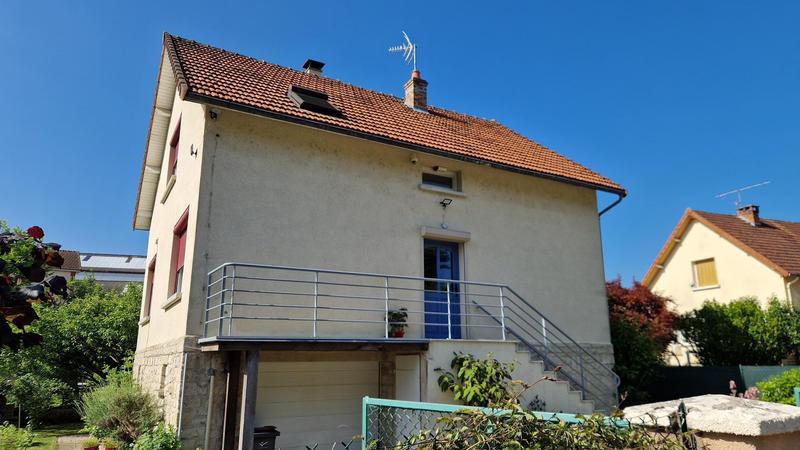 Maison - 122 m² - 5 pièces