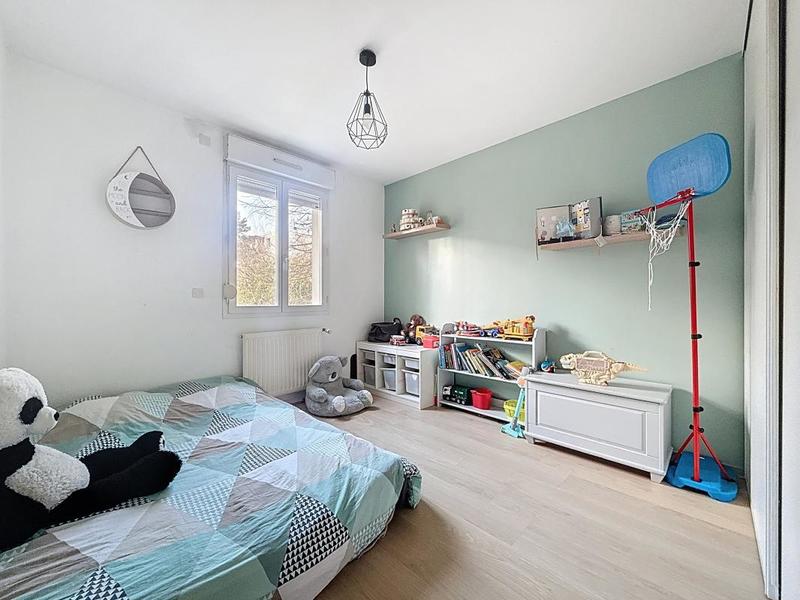 Appartement - 90 m² - 4 pièces