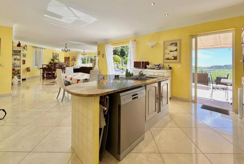 Maison - 150 m² - 7 pièces