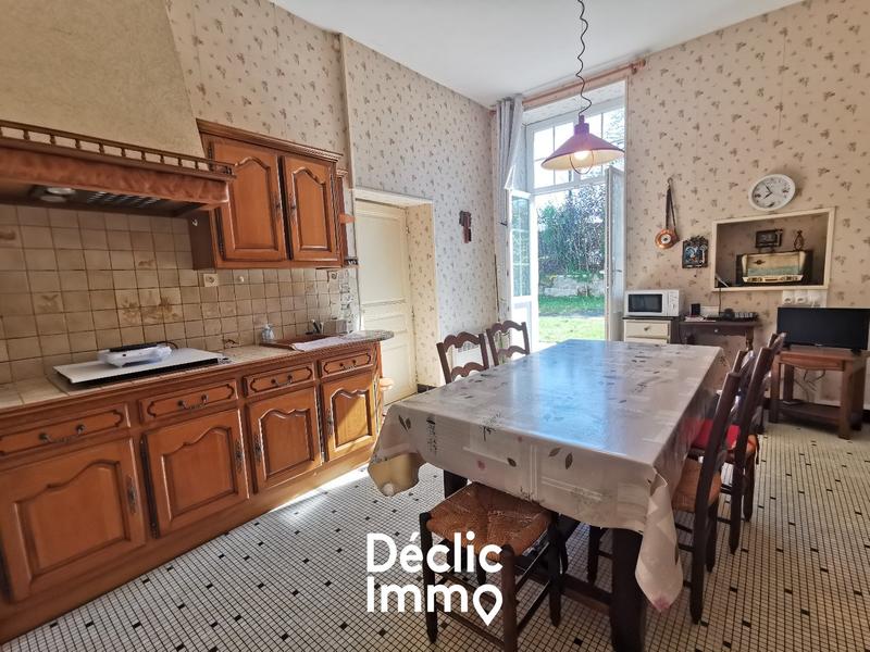 Maison ancienne - 230 m² - 9 pièces