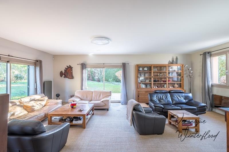 Maison - 185 m² - 8 pièces