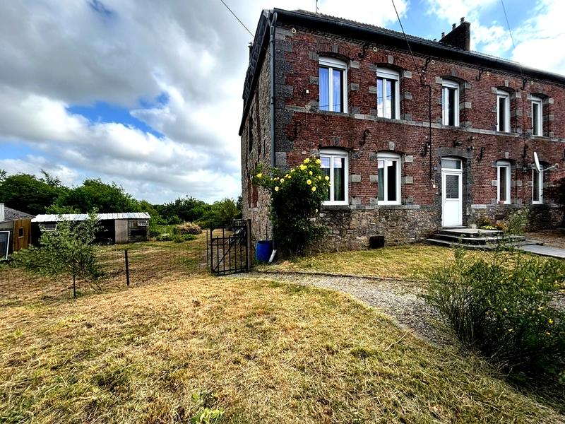 Maison - 230 m² - 8 pièces