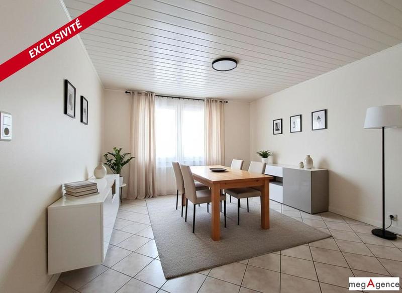 Maison traditionnelle - 90 m² - 4 pièces