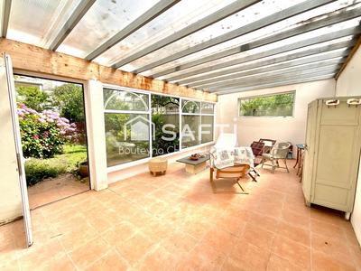 Maison - 190 m² - 8 pièces