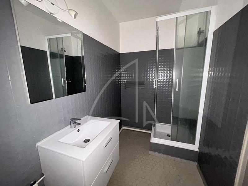 Studio - 33 m² - 1 pièce