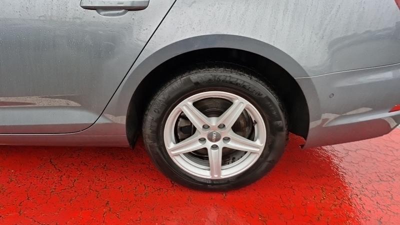 Audi A4 Business 35 tdi 150 s tronic 7line