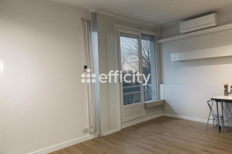 Appartement - 95 m² - 4 pièces