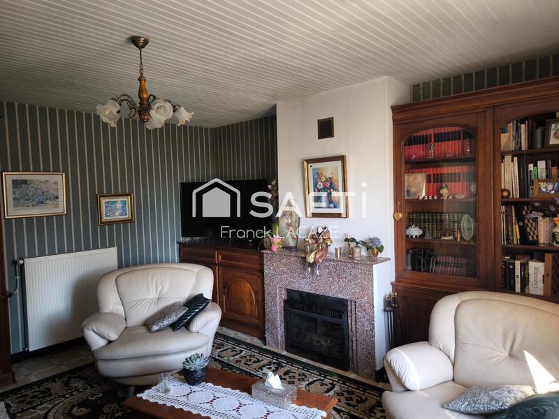 Maison - 243 m² - 10 pièces