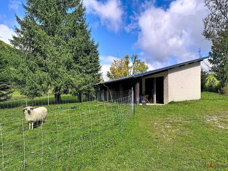 Maison traditionnelle - 195 m² - 7 pièces