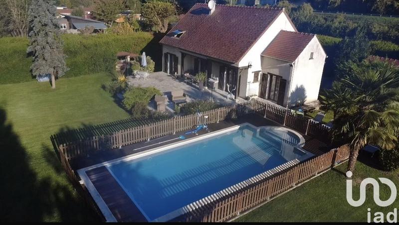 Maison - 148 m² - 8 pièces