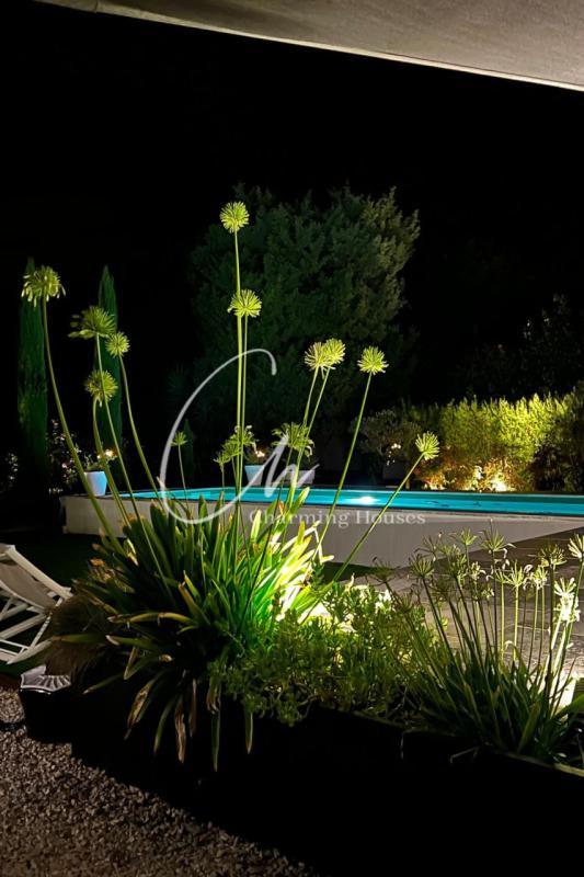 Maison - 180 m² - 5 pièces