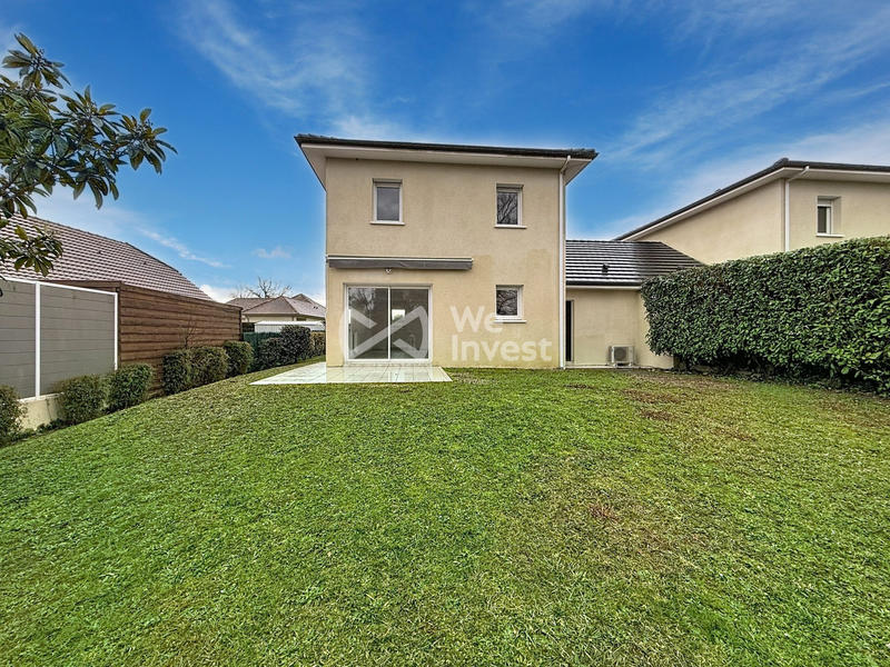 Maison - 90 m² - 4 pièces