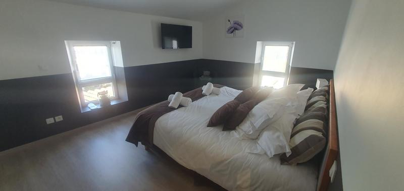 Propriété - 384 m² - 16 pièces