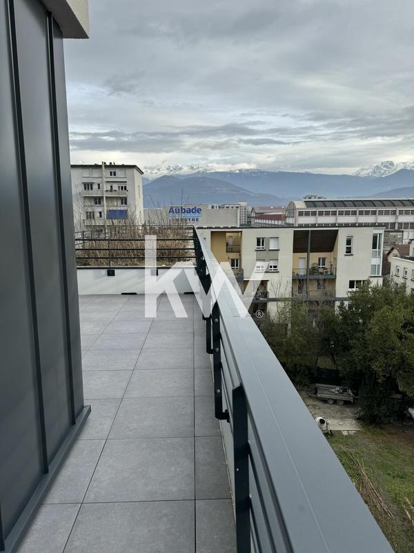 Appartement - 89 m² - 4 pièces