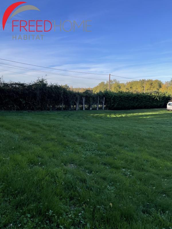 Terrain constructible - 1 460 m²