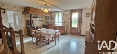 Maison - 95 m² - 5 pièces