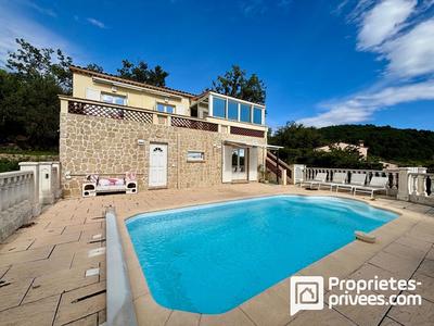 Maison - 110 m² - 4 pièces