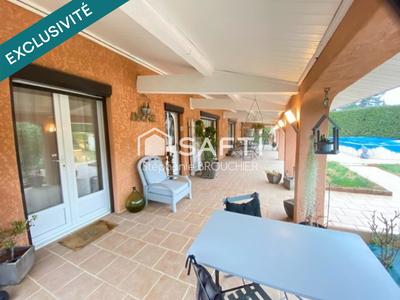 Maison - 122 m² - 8 pièces