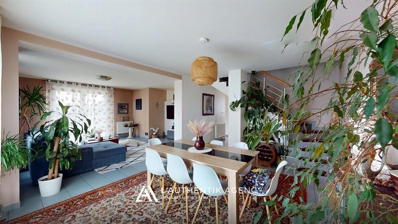 Maison - 119 m² - 5 pièces