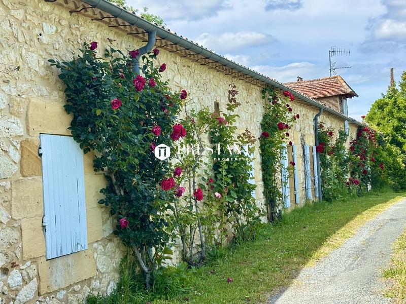 Maison - 520 m² - 11 pièces